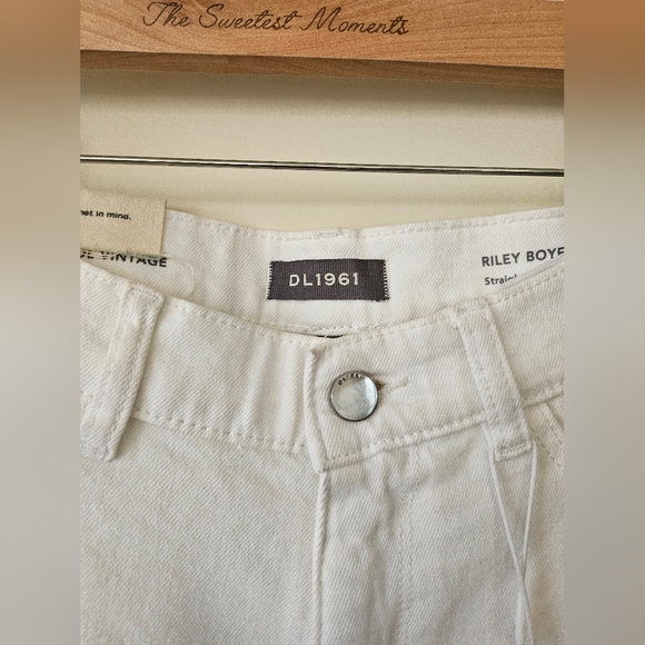 DL 1961 Rileu Boyfriend Strait White Denim Jeans - Picture 3 of 14